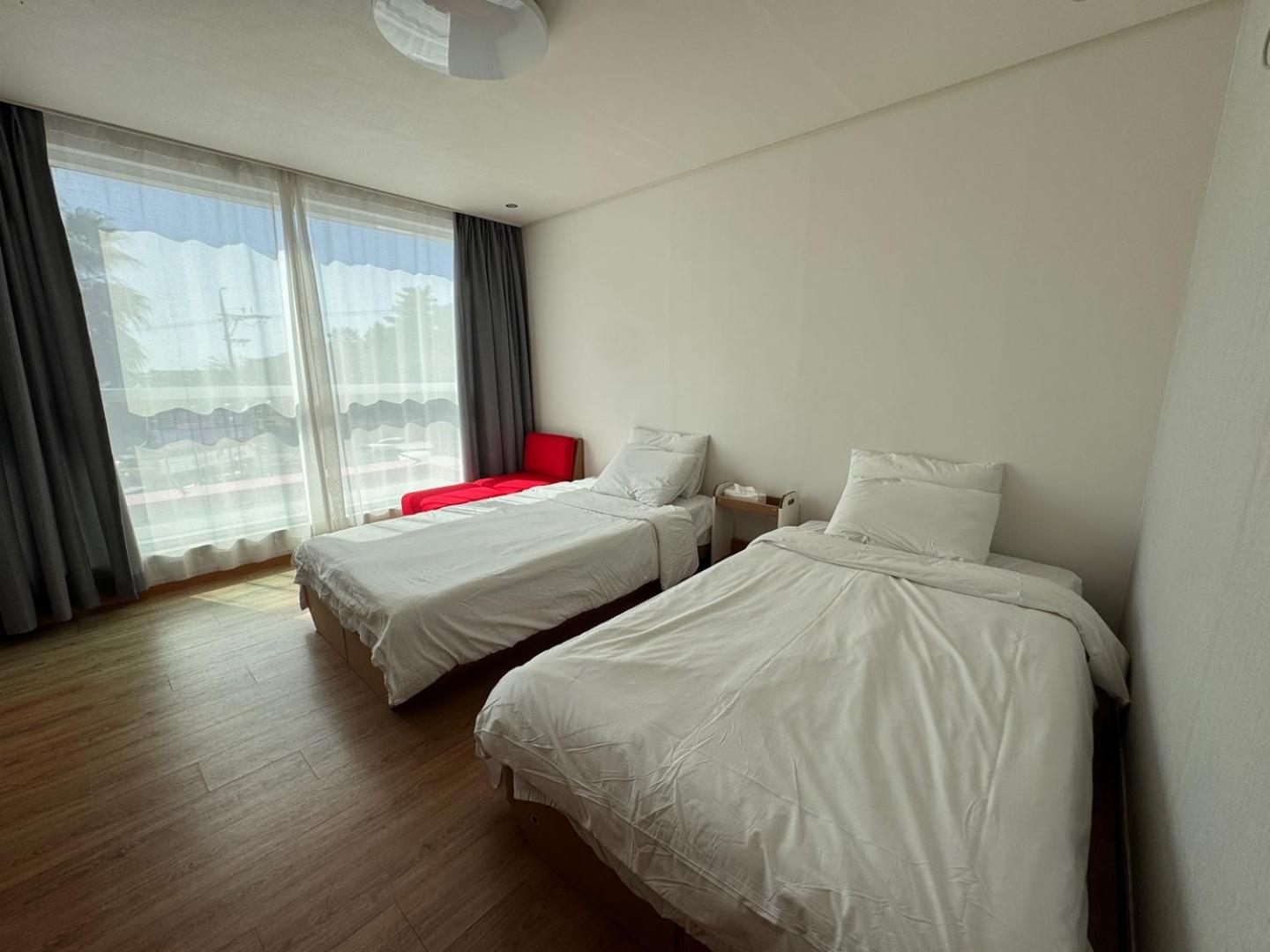 Bedradio Dodubong Hotel Oedo-dong Bagian luar foto