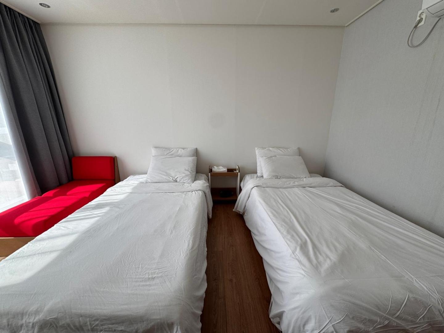 Bedradio Dodubong Hotel Oedo-dong Bagian luar foto